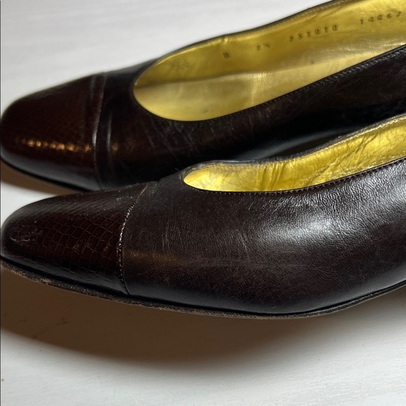 Bruno Magli Women's Dark Brown Leather Heels - Picture 5 of 7